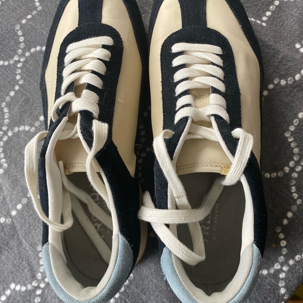 Everlane Tread Runner Size 8W, Midnight